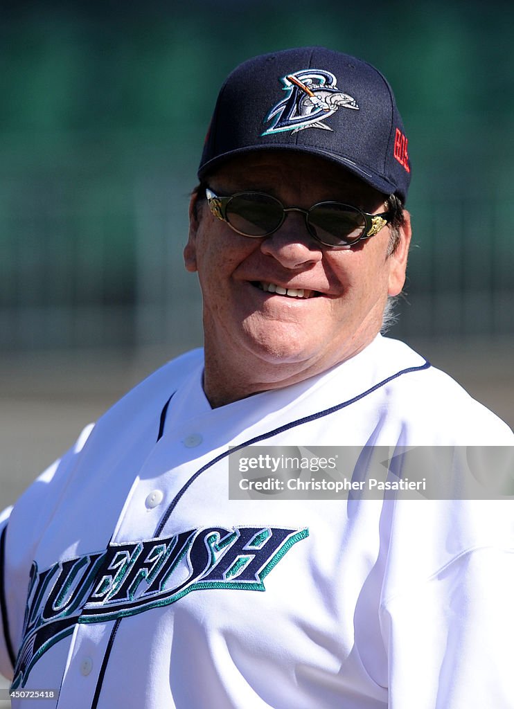 Pete Rose Manages the Bridgeport Bluefish