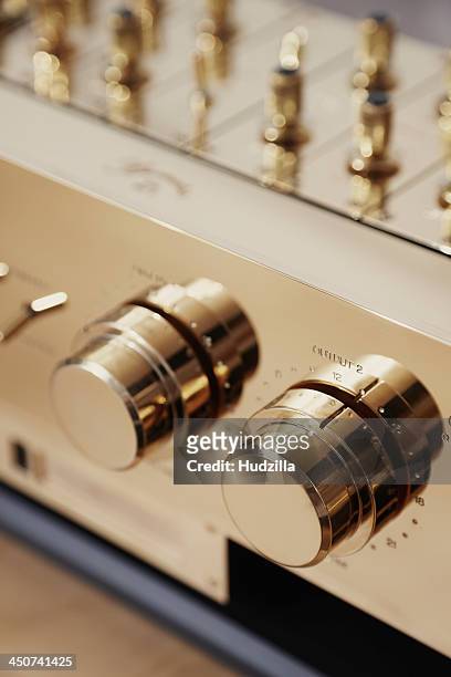 dials on a gold color stereo, extreme close up - stereo fotografías e imágenes de stock