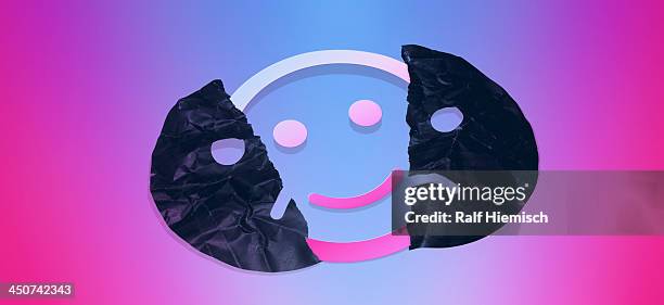 ilustraciones, imágenes clip art, dibujos animados e iconos de stock de graphic of a smiley face behind a torn sad face - deficiencia condición