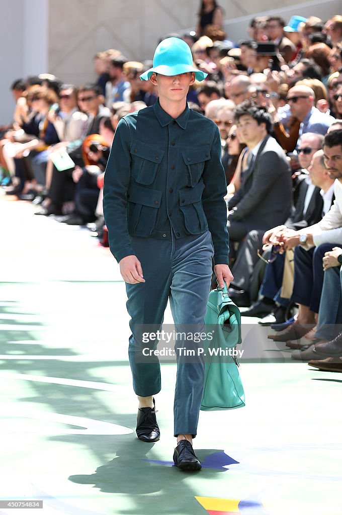 Burberry Prorsum: Runway -  London Collections: Men SS15