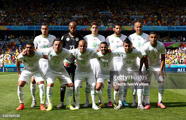 Algeria players pose for a team photo before the 2014 FIFA World Cup Brazil Group H match between Belgium and Algeria at Estadio Mineirao on June 17,...