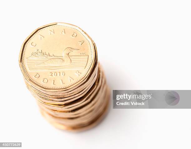 Stack Canadian $20 Stacked Loonies Photos and Premium High Res Pictures - Getty Images