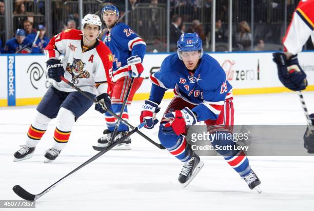 Brad Richards of the New York Rangers skates against the Florida Panthers at Madison Square Garden on November 10, 2013 in New York City. The New...