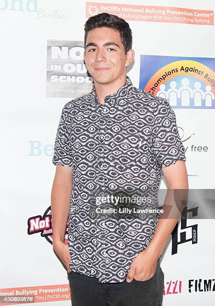 Galvanized Wire Photos and Premium High Res Pictures - Getty Images