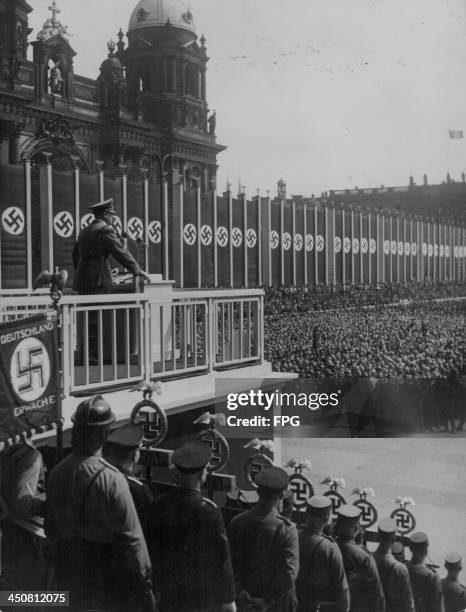 Ww2 Hitler Rally Nazi Rally Fotografías e imágenes de stock - Getty Images