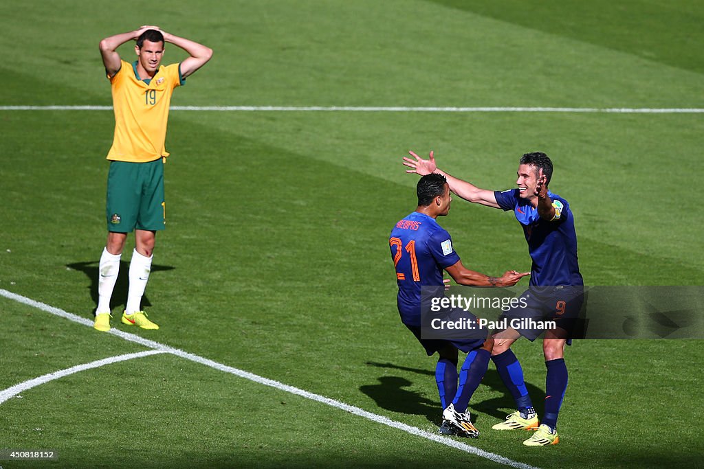 Australia v Netherlands: Group B - 2014 FIFA World Cup Brazil