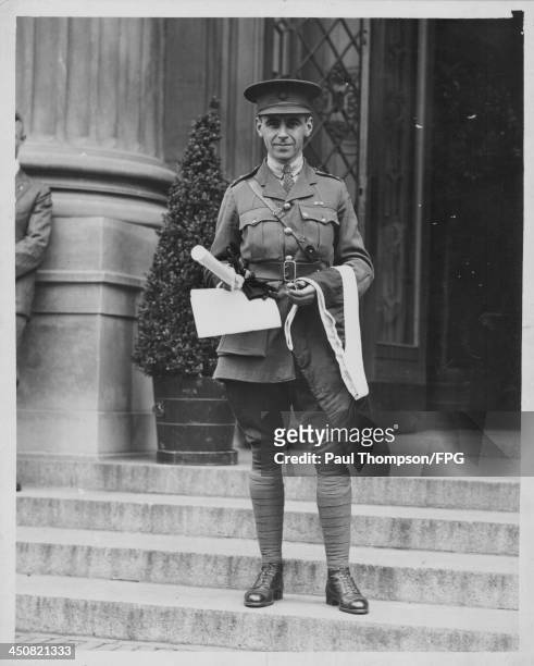 Captain Ralph Williams of the Canadian Light Infantry, receiving an honorary degree from Columbia University during World War One, New York, circa...