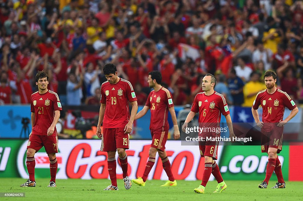 Spain v Chile: Group B - 2014 FIFA World Cup Brazil