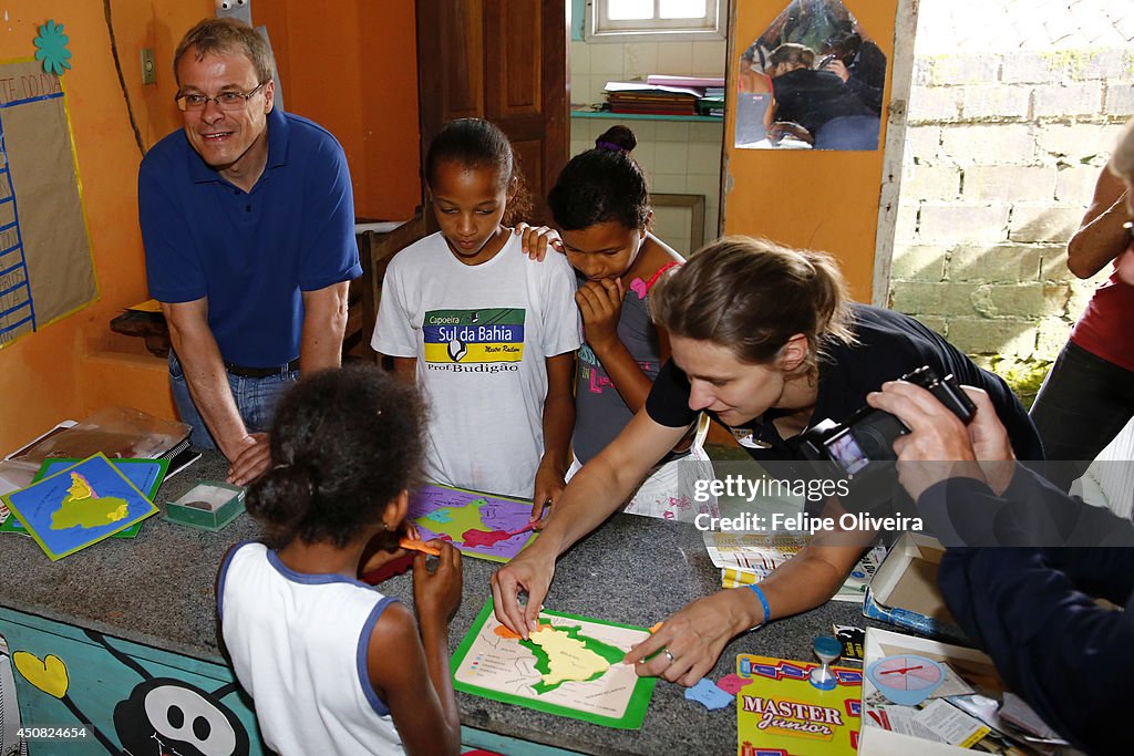 DFB Delegation Visits Filhos do Ceu