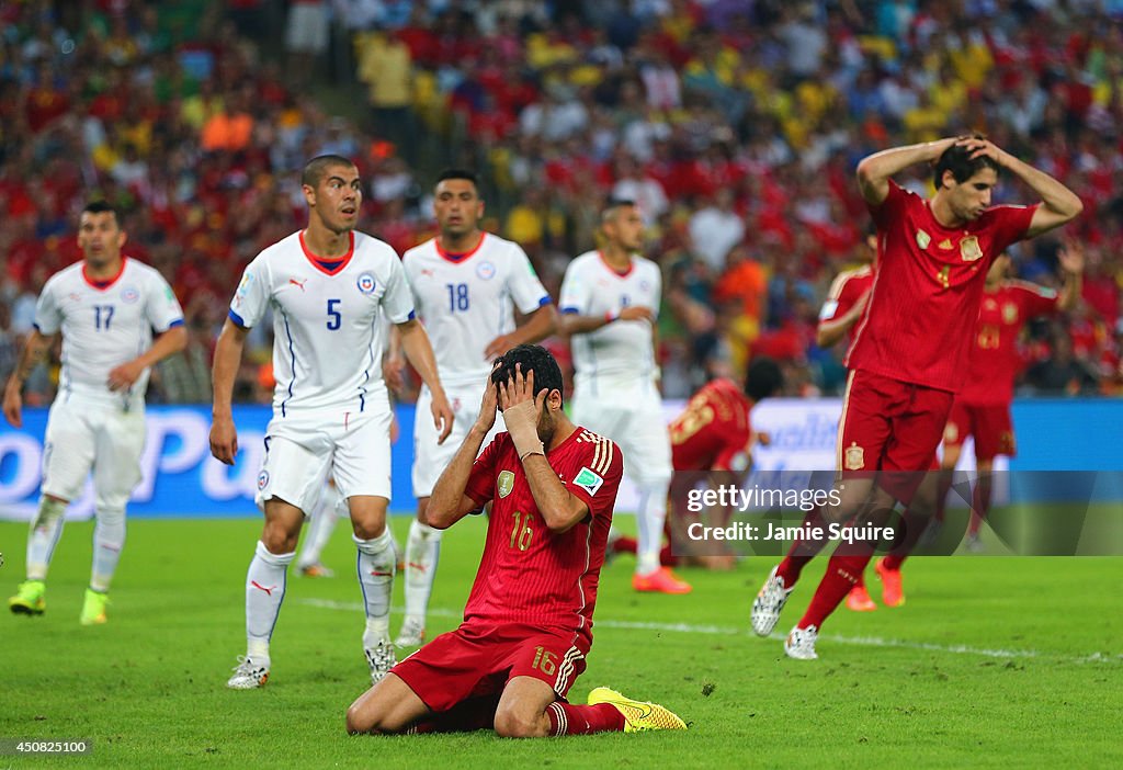 Spain v Chile: Group B - 2014 FIFA World Cup Brazil