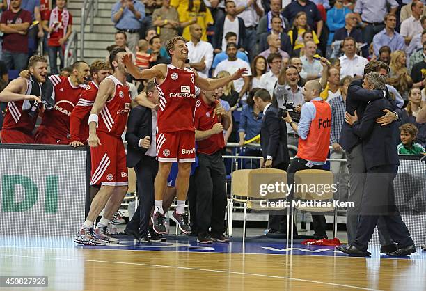 The players of Muenchen show their delight after winning the Beko BBL playoff final game 4 between Alba Berlin and Bayern Muenchen at O2 World on...