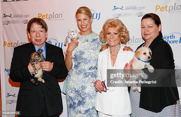 Sandra Atlas Bass Photos and Premium High Res Pictures - Getty Images