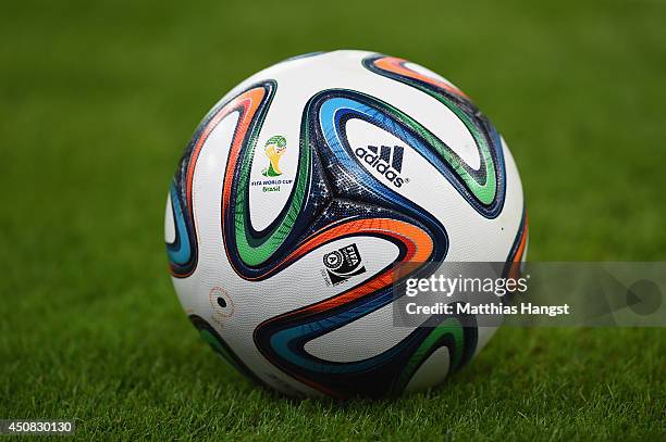 1,364 Adidas World Cup Ball Brazuca Stock Photos, High-Res