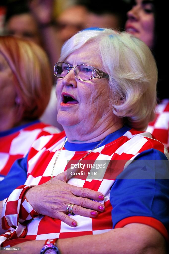 CROATIA-WC-2014-CRO-FANS