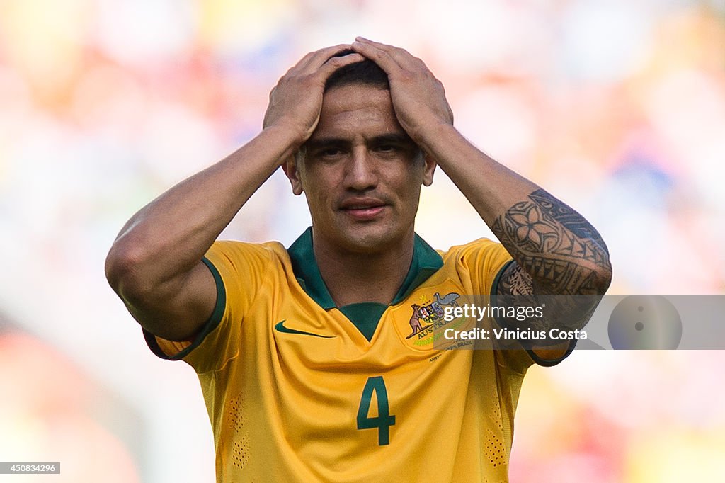 Australia v Netherlands: Group B - 2014 FIFA World Cup Brazil