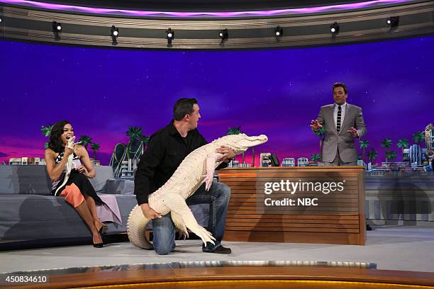 Episode 0078 -- Pictured: Actress Rosario Dawson and animal expert Jeff Musial during an interview with host Jimmy Fallon on June 18, 2014 --