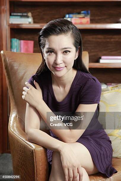 Li Aibing Li Bingbing Interview In Hong Kong Photos and Premium High Res Pictures ...