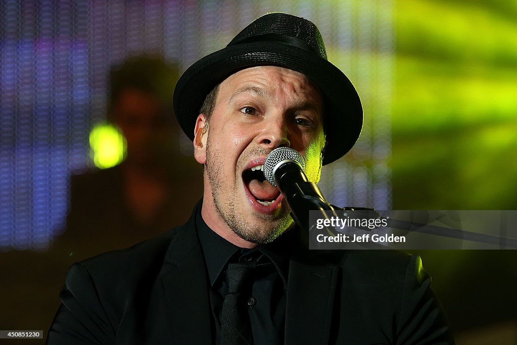 Gavin DeGraw And Matt Nathanson In Concert With Mary Lambert - Los Angeles, CA