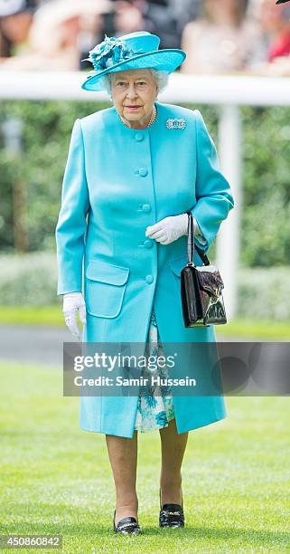 Queen Elizabeth II attends Day 3 of Royal Ascot at Ascot Racecourse on June 19, 2014 in Ascot, England.