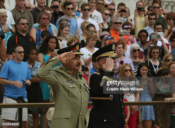Pakistan Mamo Rashad 251 Jeffery Wilson Stock Photos, High-Res Pictures, and Images - Getty ...