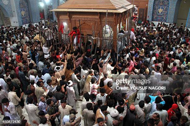 307 Muslim Sufi Saint Lal Shahbaz Qalandar Photos and Premium High Res Pictures - Getty Images 307 Muslim Sufi Saint Lal Shahbaz Qalandar Photos and Premium High Res Pictures - Getty Images