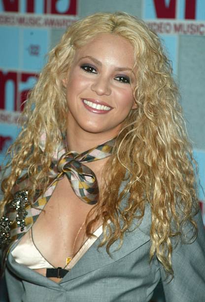 Shakira during 2002 MTV Video Music Awards - Arrivals at Radio City Music Hall in New York City, New York, United States.