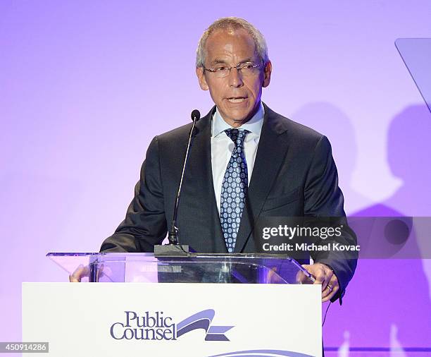 Donald Rosenberg Photos and Premium High Res Pictures - Getty Images