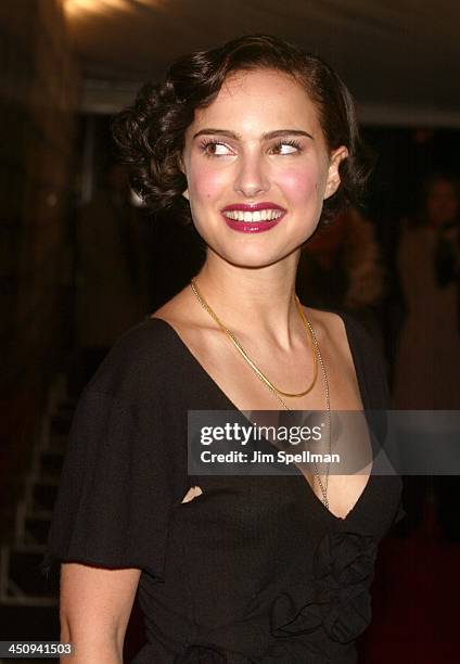 Natalie Portman during Cold Mountain - New York Premiere - Outside Arrivals at Ziegfeld Theater in New York City, New York, United States.