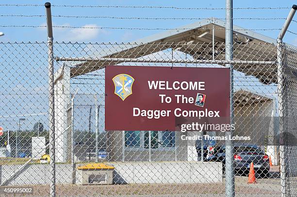 121 Dagger Complex Stock Photos, High-Res Pictures, and Images - Getty ...