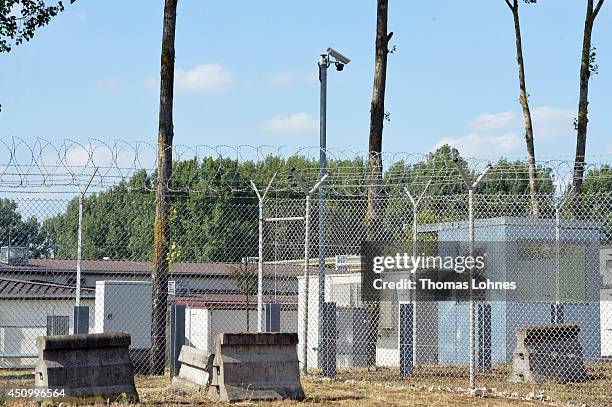 121 Dagger Complex Stock Photos, High-Res Pictures, and Images - Getty ...