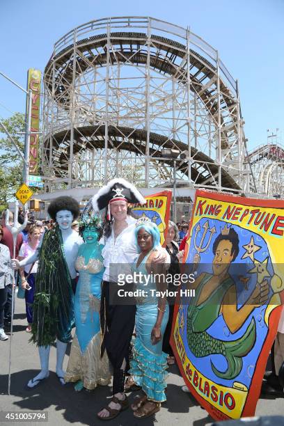 Dante de Blasio, Chiara de Blasio, New York City mayor Bill de Blasio, and Chirlane McCray attend the 2014 Mermaid Parade on June 21, 2014 in New...