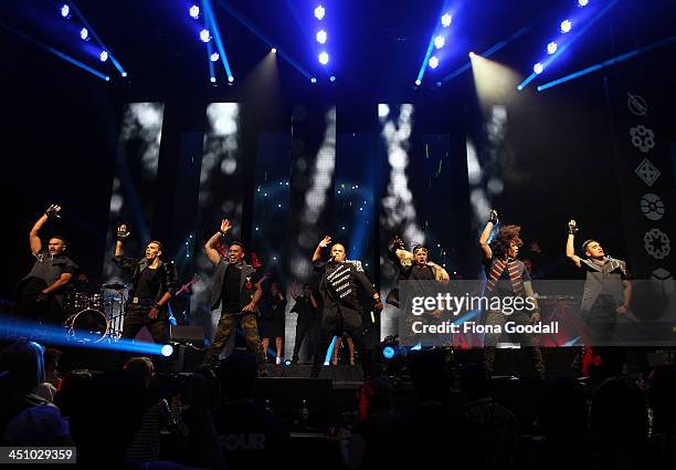 Stan Walker performs on stage during the New Zealand Music Awards at Vector Arena on November 21, 2013 in Auckland, New Zealand.