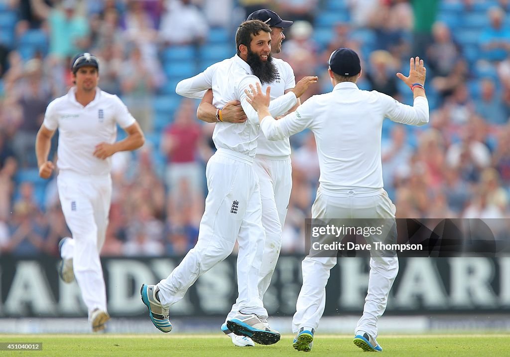 England v Sri Lanka: 2nd Investec Test - Day Three