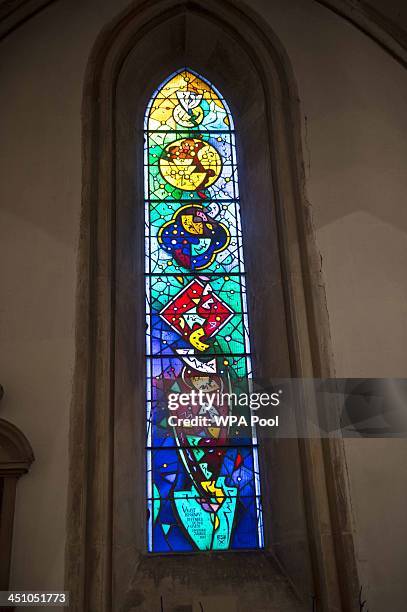 Queen Elizabeth II visits Southwark Cathedral on November 21, 2013 in London, England. Queen Elizbabeth II is visiting the Cathedral to view a new...