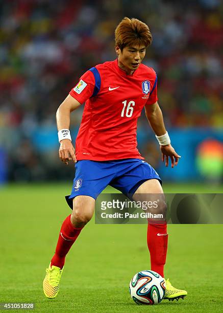 Ki Sung-Yueng of South Korea controls the ball during the 2014 FIFA World Cup Brazil Group H match between South Korea and Algeria at Estadio...