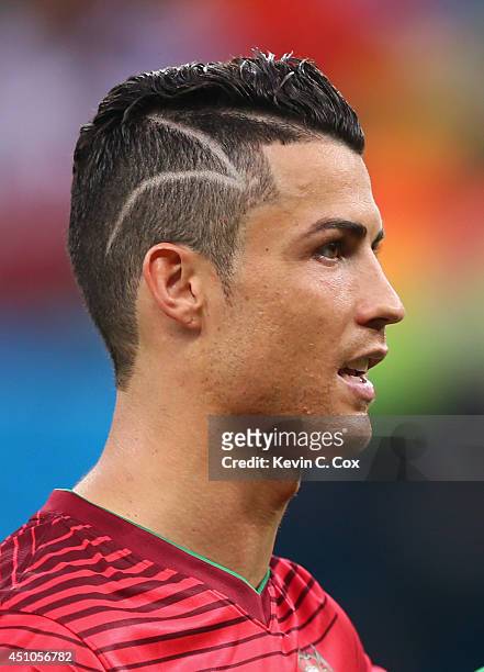 71 Cristiano Ronaldo Hairstyle Photos and Premium High Res Pictures - Getty  Images