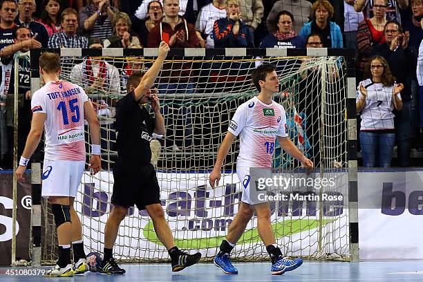 Hans Lindberg of Hamburg is sent off the field during the VELUX EHF Handball Champions League group D match between SG Flensburg-Handewitt and HSV...