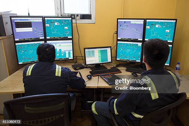 Mining Control Room Layout Mongolian Mining Corp Photos and Premium High Res Pictures - Getty Images