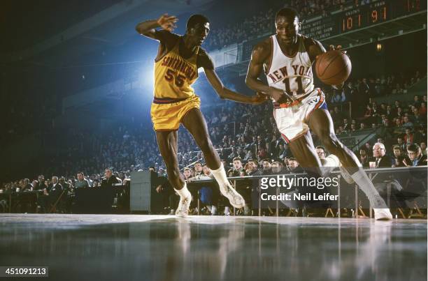 New York Knicks Johnny Green in action vs San Francisco Warriors Wayne Hightower at Madison Square Garden.New York, NY 2/22/1963CREDIT: Neil Leifer