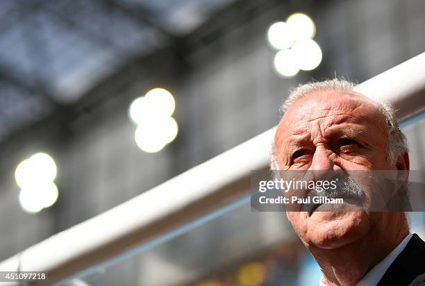 Head coach Vicente del Bosque of Spain looks on during the 2014 FIFA World Cup Brazil Group B match between Australia and Spain at Arena da Baixada...