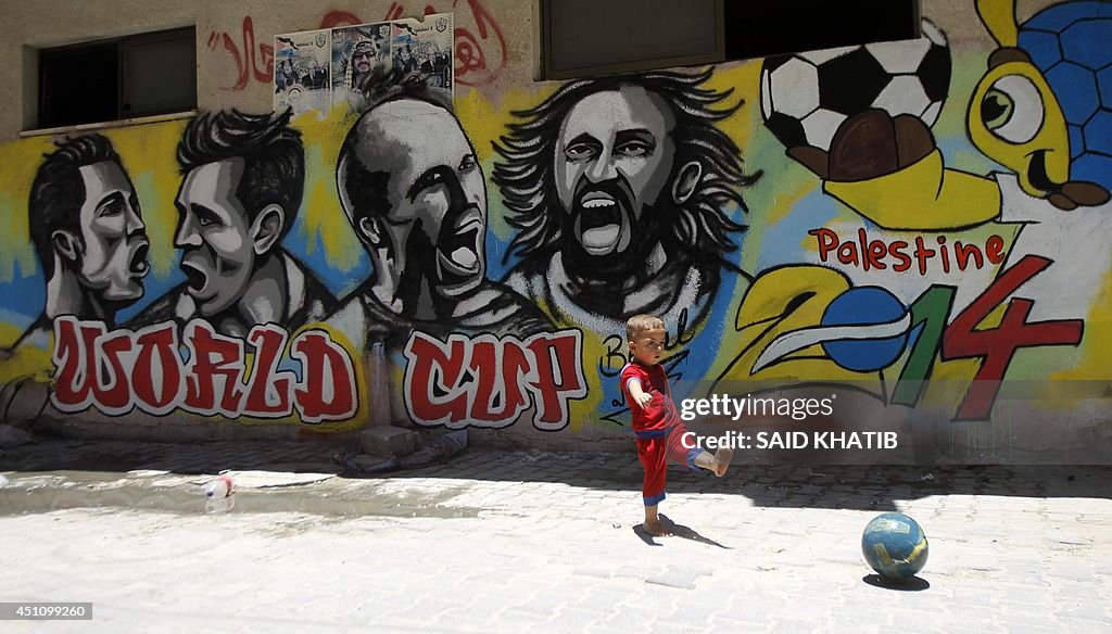 PALESTINIAN-GAZA-THEME-FOOTBALL-FBL-WC-2014-OFFBEAT