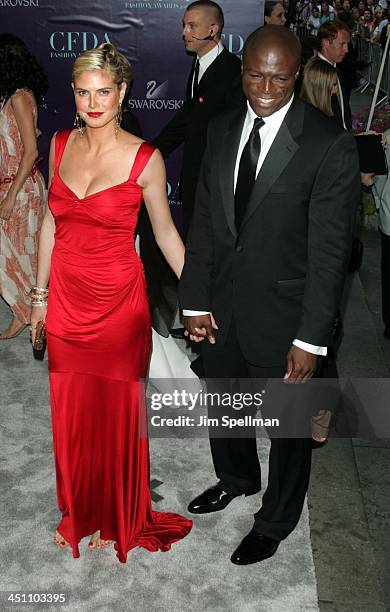 Heidi Klum and Seal during 2004 CFDA Fashion Awards - Arrivals at New York Public Library in New York City, New York, United States.