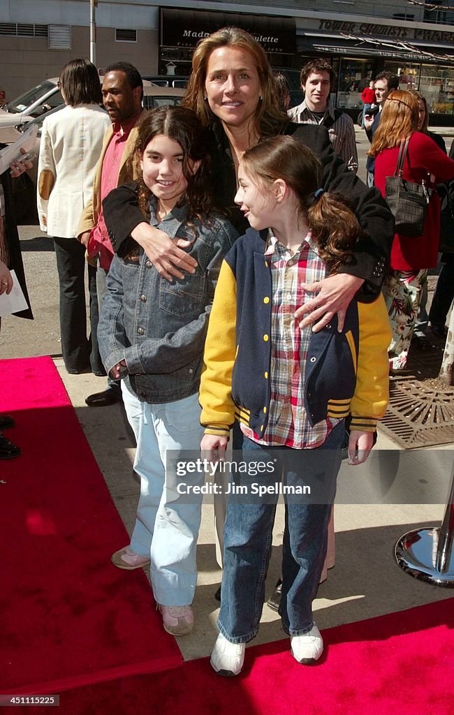 Ella Enchanted New York Premiere - Outside Arrivals