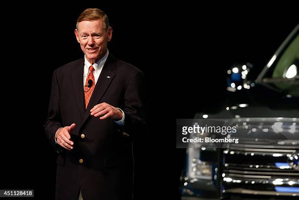 Alan Mulally, outgoing chief executive officer of Ford Motor Co., speaks during a town hall meeting in Dearborn, Michigan, U.S., on Monday, June 23,...