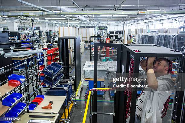 29 Supercomputer And Server Assembly At Bull As Software Maker Atos ...