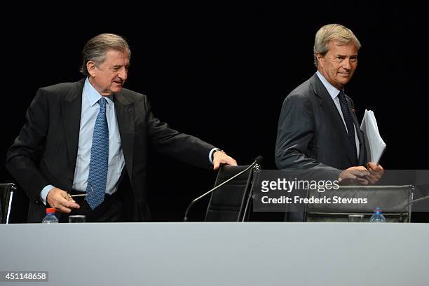 Vincent Bollore the current vice-chairman of Vivendi and largest shareholder, and Vivendi's outgoing Chairman Jean-Rene Fourtou attend the company's...