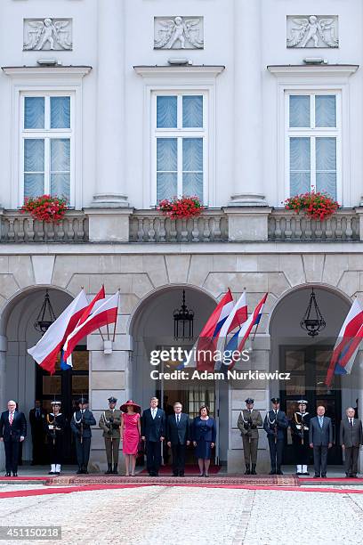 Queen Maxima of The Netherlands, King Willem-Alexander of the Netherlands with President of Poland Bronislaw Komorowski and Anna Komorwska stand...