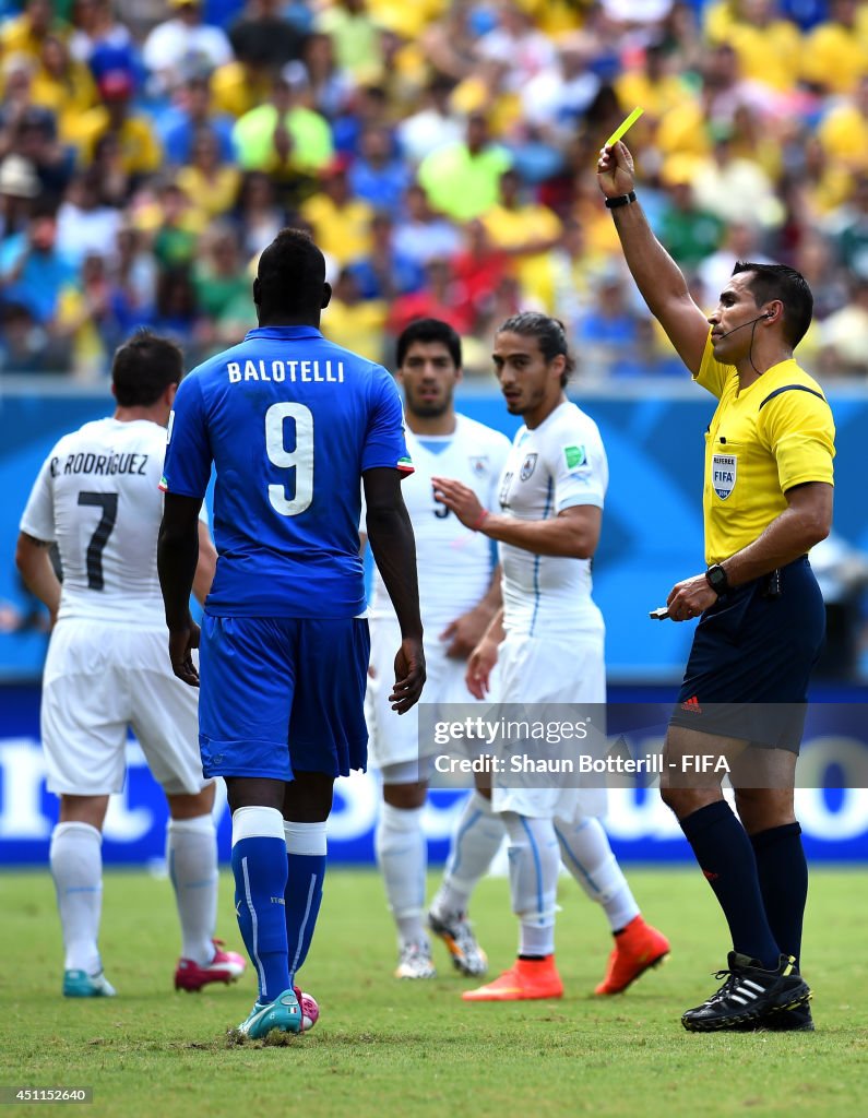 Italy v Uruguay: Group D - 2014 FIFA World Cup Brazil