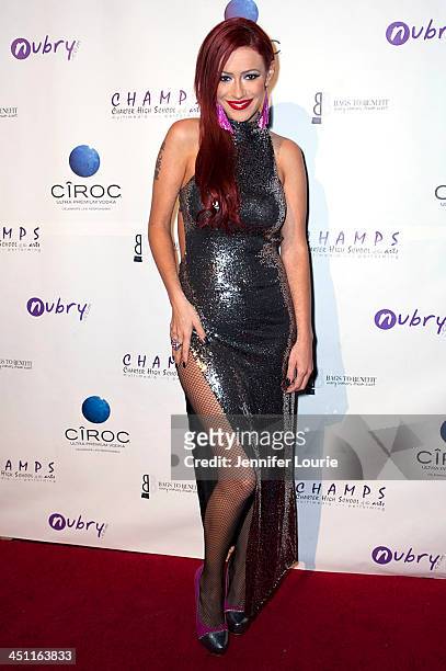 Kaya Jones arrives to the 'Bags To Benefit' Charity Evening For CHAMPS High School Of The Arts at Tru Hollywood on November 19, 2013 in Hollywood,...