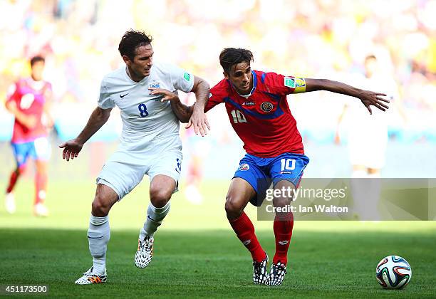 Frank Lampard of England challenges Bryan Ruiz of Costa Rica during the 2014 FIFA World Cup Brazil Group D match between Costa Rica and England at...
